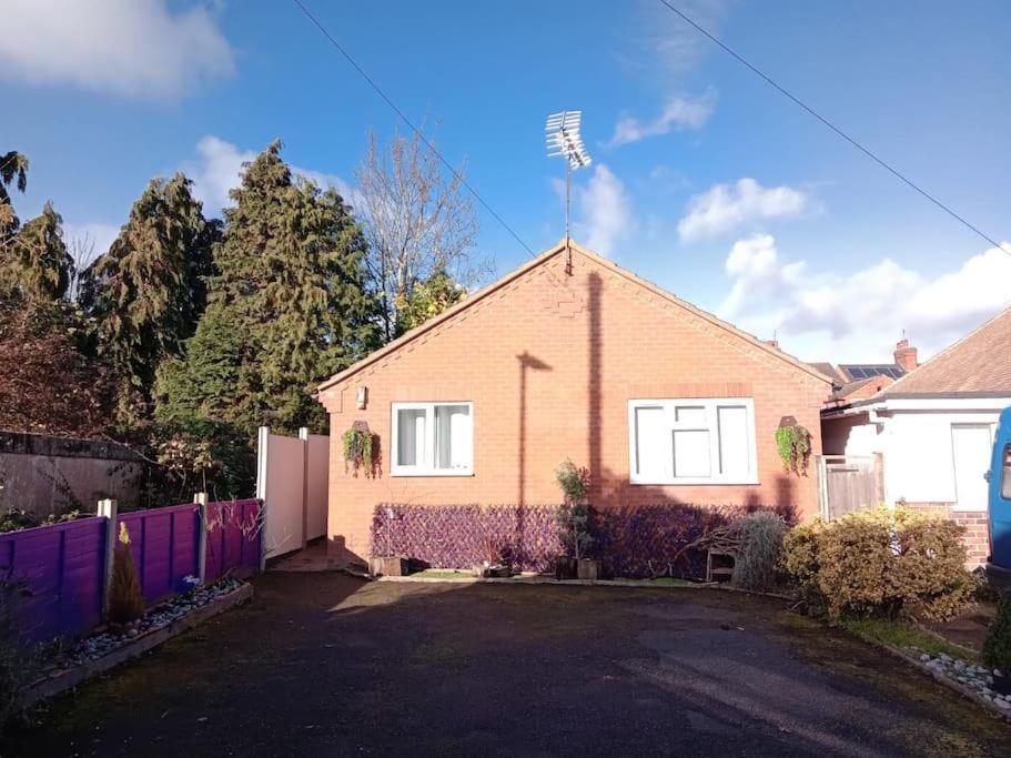 Cosy Bungalow In A Handy Location Market Harborough Zewnętrze zdjęcie